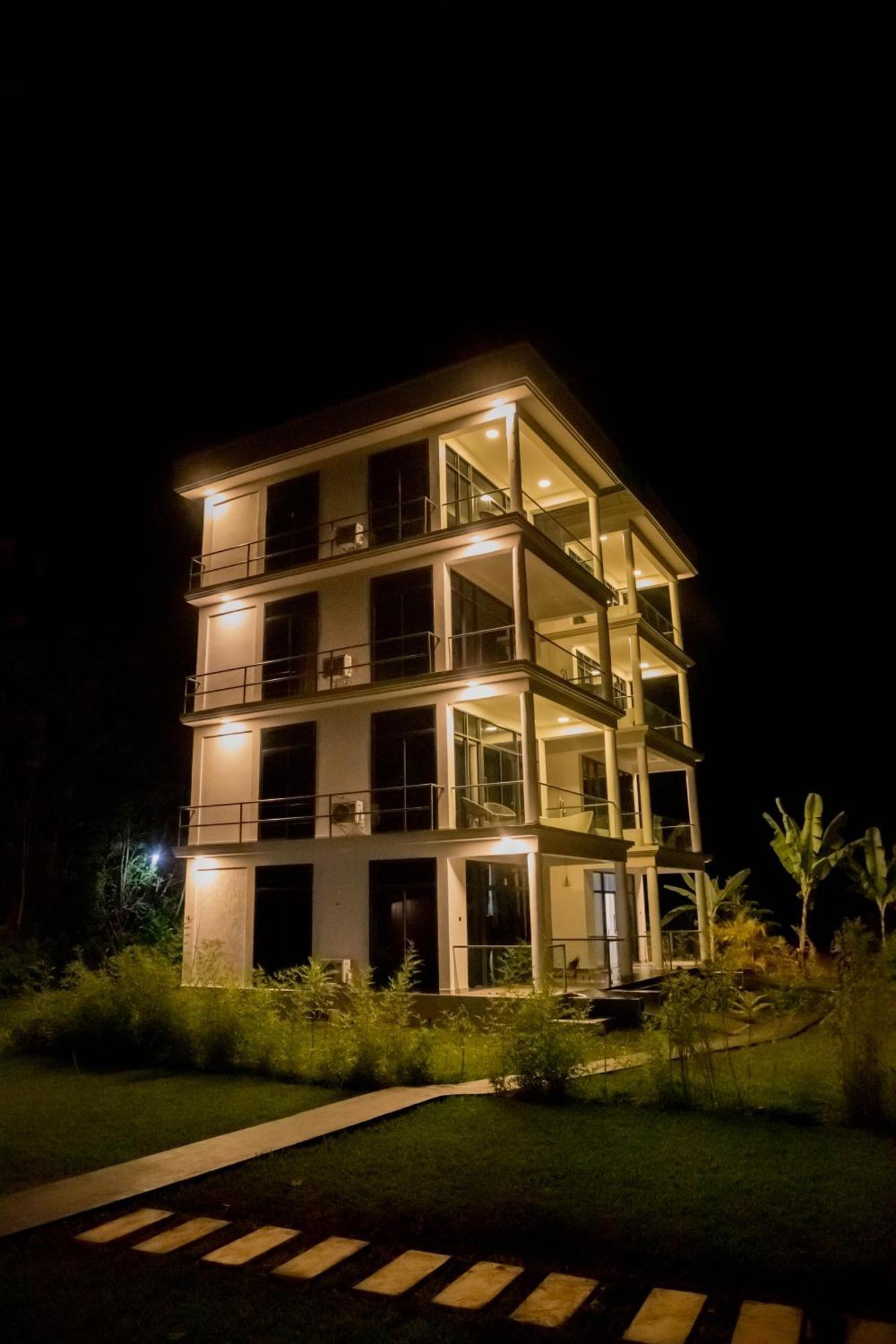 Shose Farmhouse Chalets & Campsite Moshi Exterior photo