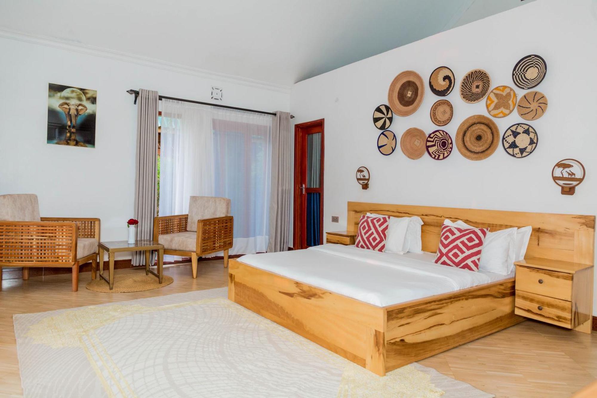 Shose Farmhouse Chalets & Campsite Moshi Exterior photo